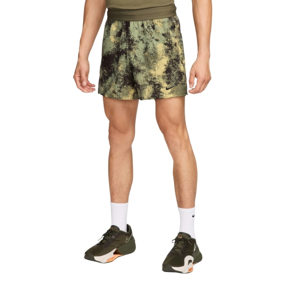 Nike Green and Black Athletic Shorts for Active Comfort